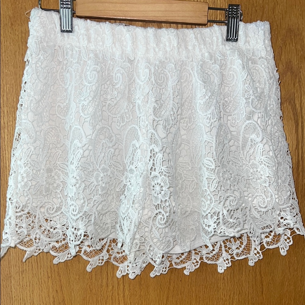 Blu Pepper Lace Shorts Women Small White Good SJ1215 Elastic Waist Boho